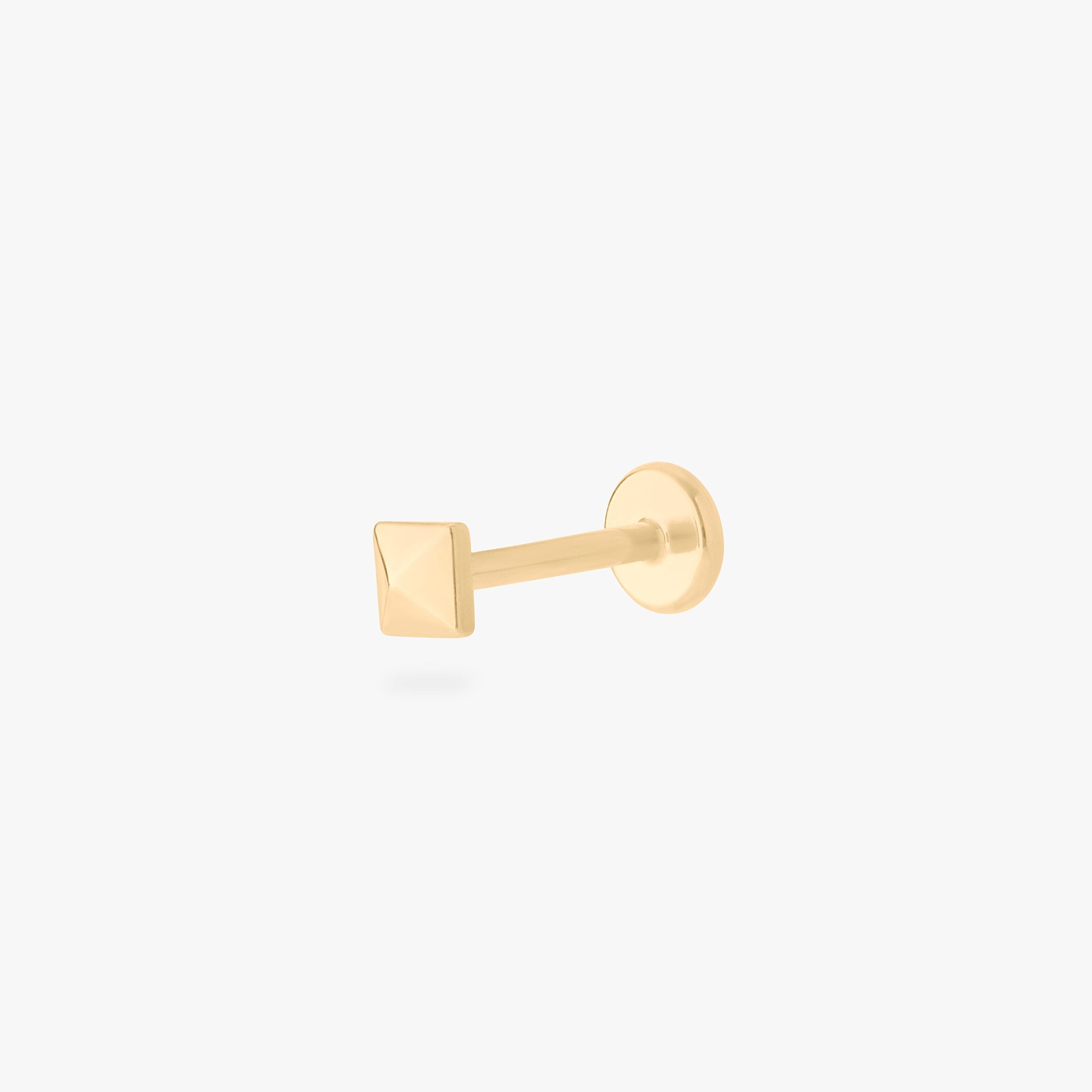 Pyramid Flatback Stud
