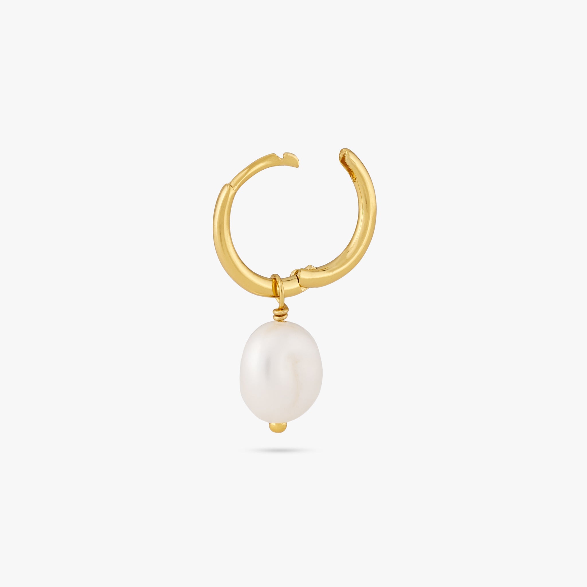 Baroque Pearl Huggie