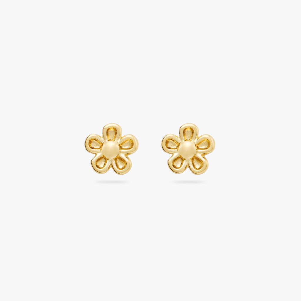 Daisy Flower Stud