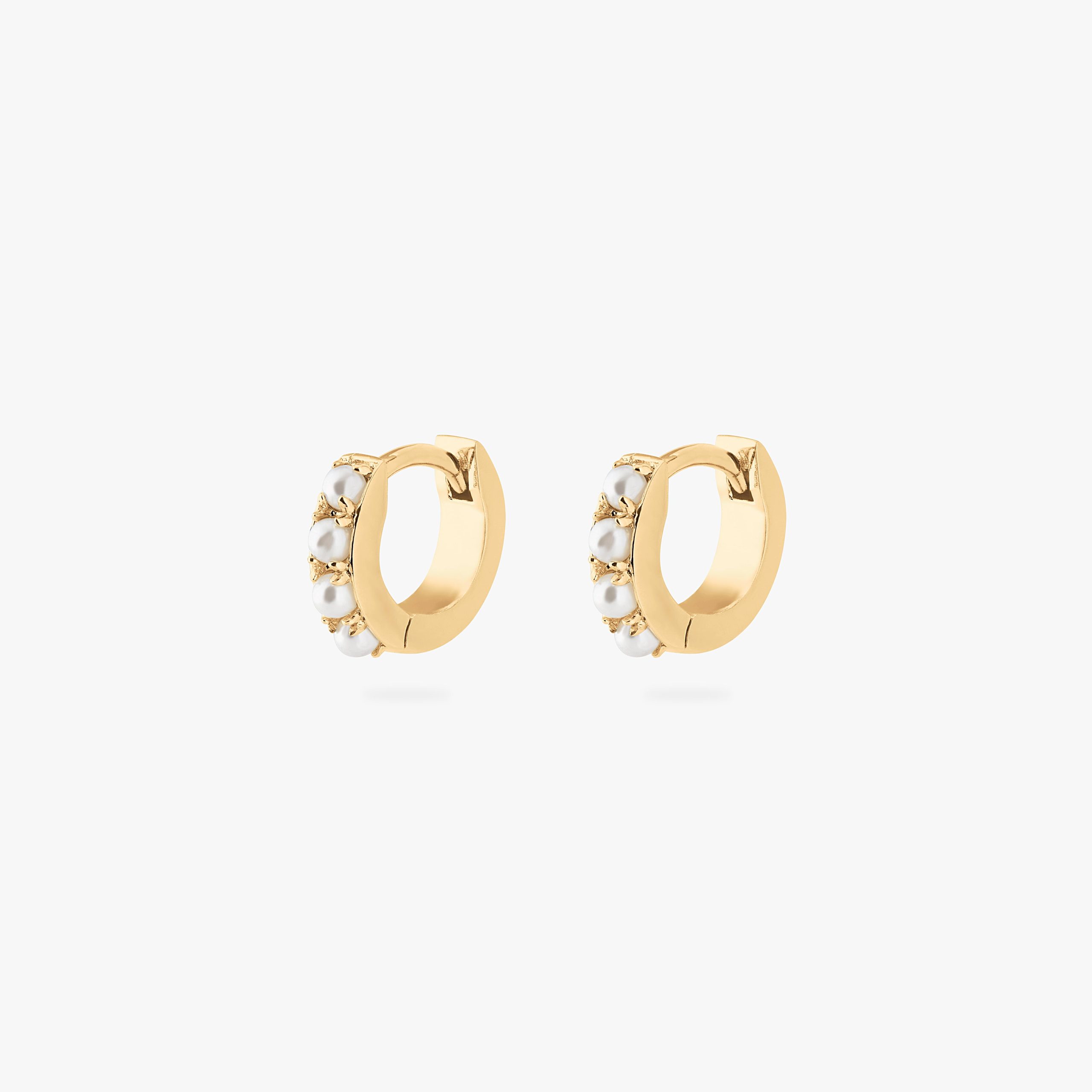 Micro Pearl Huggie - STUDS